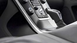 Volvo XC60 T6 AWD R-Design - niepozorny zawodnik, ze Szwecji