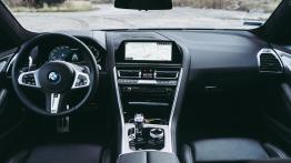 BMW M850i 4.4 530 KM - galeria redakcyjna - widok ogólny wn?trza z przodu