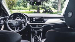 Skoda Scala 1.0 TSI 115 KM - galeria redakcyjna - inny element panelu przedniego