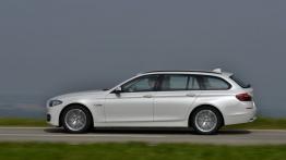 BMW serii 5 F11 520d Touring (2015) - lewy bok