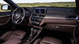 BMW X1 II xDrive20d (2016) - pełny panel przedni
