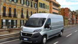 Fiat Ducato III Facelifting Furgon (2014) - widok z przodu