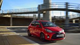 Toyota Yaris III Facelifting (2014) - widok z przodu