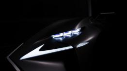 Lexus NF-NX Concept (2013) - lewy przedni reflektor - włączony