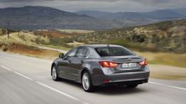 Lexus GS IV 300h (2014) - widok z tyłu