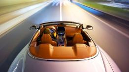 Aston Martin DB9 Facelifting Volante - wnętrze - widok z góry