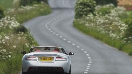 Aston Martin DBS Volante - widok z tyłu