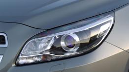 Chevrolet Malibu 2013 - lewy przedni reflektor - wyłączony