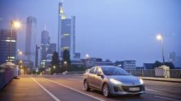 Mazda 3 sedan 2012 - prawy bok