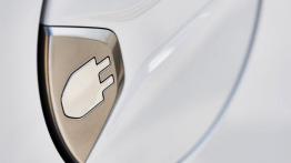 Toyota Prius Plug-in Hybrid - gniazdo ładowania