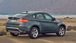 BMW X6 - widok z tyłu