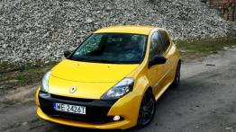 "Męska rzecz" - Renault Clio