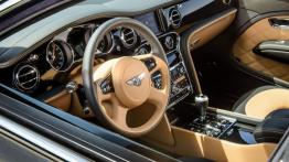 Bentley Mulsanne Speed (2015) - widok ogólny wnętrza z przodu