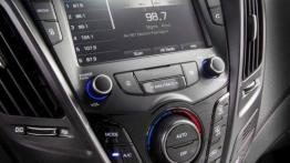 Hyundai Veloster Turbo 2016 - konsola środkowa
