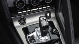 Jaguar F-Type V6 Satellite Grey - konsola środkowa