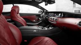 Mercedes klasy S Coupe (2014) - widok ogólny wnętrza z przodu