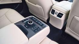 Hyundai Genesis 3.8 HTRAC vs. Lancia Thema 3.6 AWD - nie tylko Niemcy