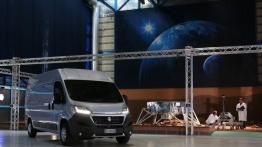 Fiat Ducato III Facelifting Furgon (2014) - widok z przodu