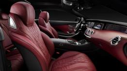 Mercedes klasy S Coupe (2014) - widok ogólny wnętrza z przodu