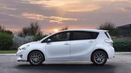 Toyota Verso Facelifting - lewy bok