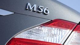 Infiniti M 2010 - emblemat