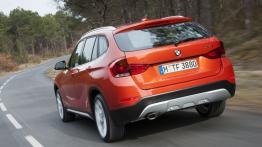 BMW X1 Facelifting - widok z tyłu