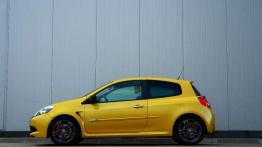 "Męska rzecz" - Renault Clio