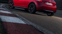Peugeot 208 GTi 30th Anniversary Edition (2015) - widok z tyłu