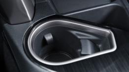 Toyota RAV4 IV Facelifting Hybrid (2016) - schowek na kubki