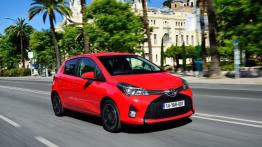 Toyota Yaris III Facelifting (2014) - prawy bok