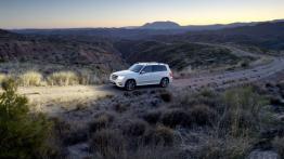 Mercedes GLK Facelifting - lewy bok