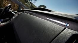 Toyota Prius Plug-in Hybrid - deska rozdzielcza