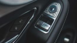 Mercedes-Benz C Coupe - elegancko czy brutalnie?