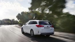 Toyota Auris II Hybrid Touring Sports (2013) - widok z tyłu