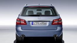Mercedes E 350 CDI 4MATIC W212 kombi - tył - reflektory włączone