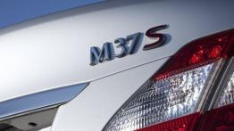 Infiniti M 2010 - emblemat