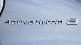 BMW serii 3 ActiveHybrid - emblemat boczny