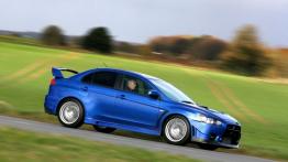 Mitsubishi Lancer Evolution X FQ-400 - prawy bok