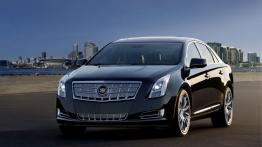 Cadillac XTS - widok z przodu