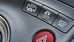 Toyota Prius Plug-in Hybrid - inny element panelu przedniego