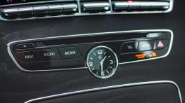 Mercedes-Benz Klasa C 300h - galeria redakcyjna - deska rozdzielcza