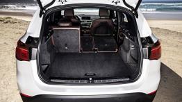 BMW X1 II xDrive20d (2016) - bagażnik, tylna kanapa złożona