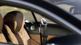 Mercedes klasy S Coupe (2014) - podajnik pasa