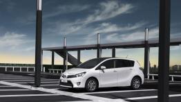 Toyota Verso Facelifting - lewy bok