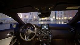 Mercedes A 200 (W176) 2012 - pełny panel przedni