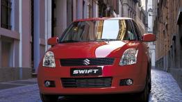 Suzuki Swift - widok z przodu