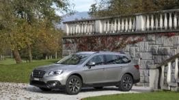 Subaru Outback 2015 2.5i - wersja europejska - lewy bok