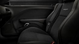 Dodge Challenger SRT Hellcat (2015) - fotel pasażera, widok z przodu