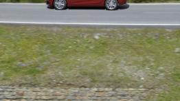 BMW 218d Active Tourer (2014) - lewy bok