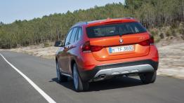 BMW X1 Facelifting - widok z tyłu